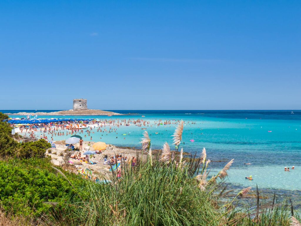 Spiaggia sarda vuota a fine agosto