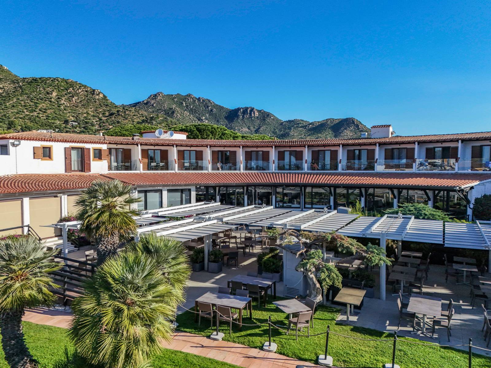 Cormoran Resort Villasimius visto dal drone