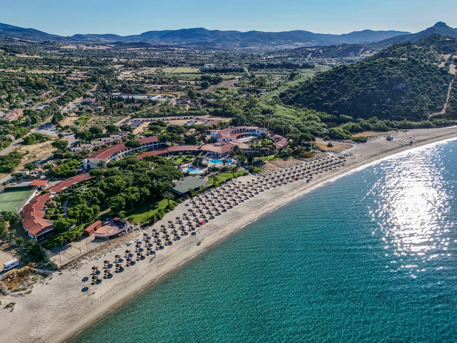 Il golfo – foto aerea del Cormoran Resort Villasimius