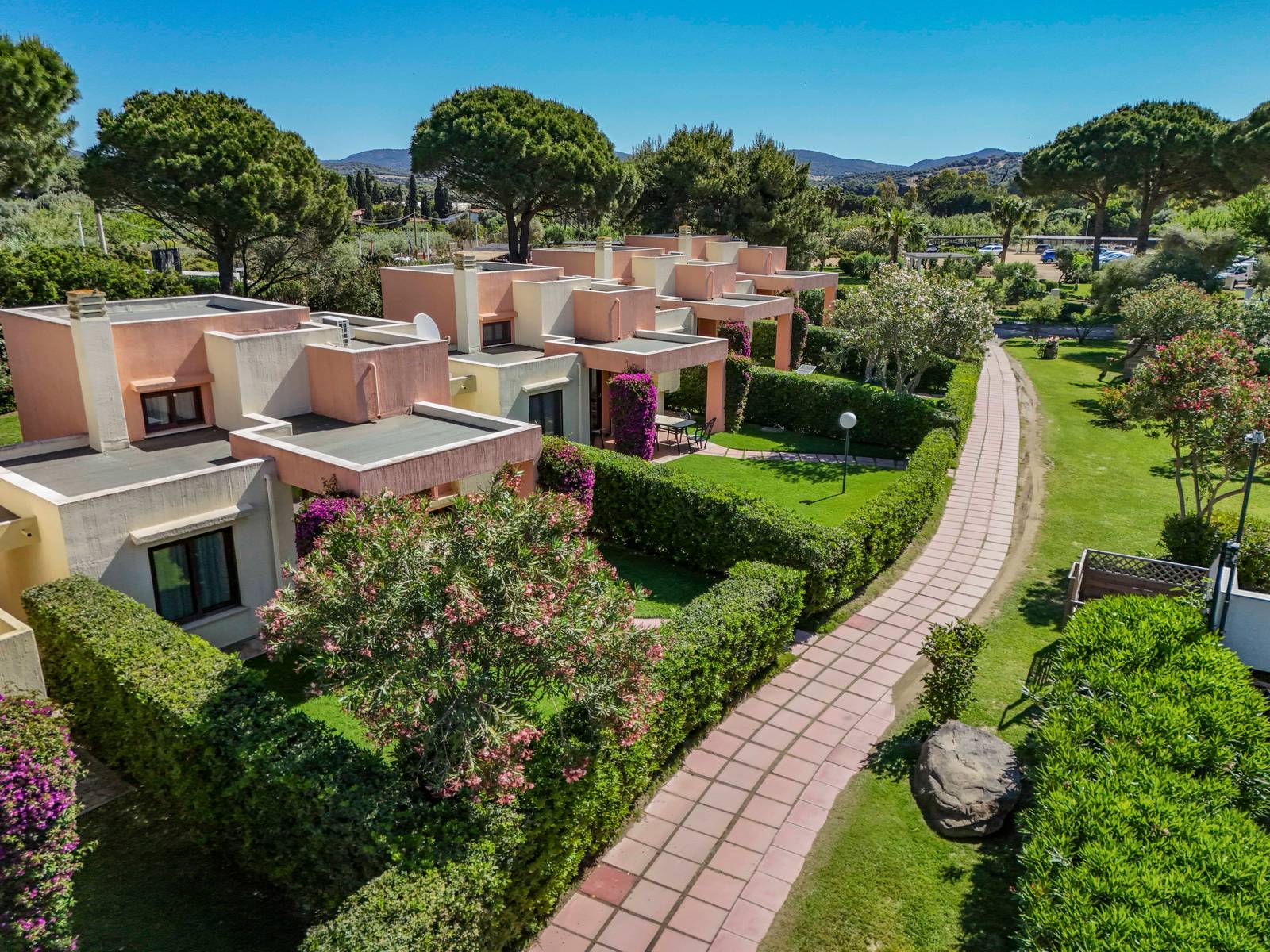 Foto aerea del Cormoran Resort e del mare di Villasimius