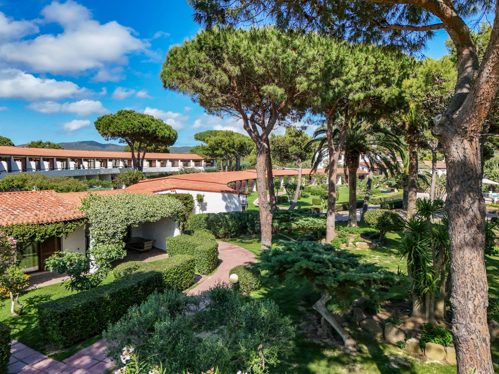 Foto aerea del Cormoran Resort e del mare di Villasimius