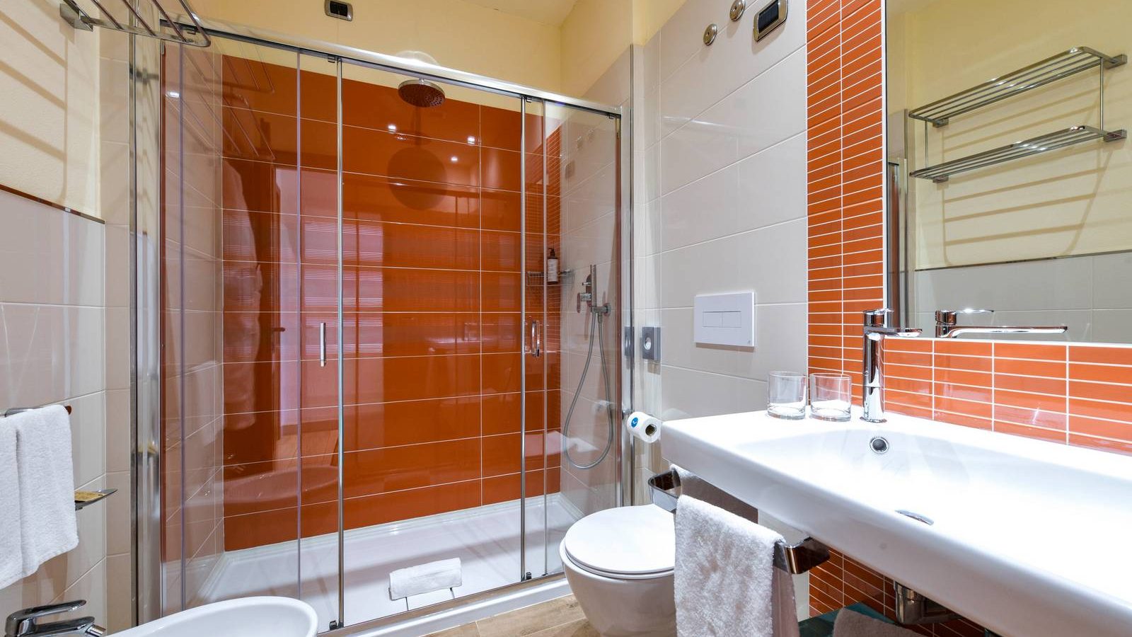 Chambre Deluxe Family vue mer – Cormoran Resort Villasimius