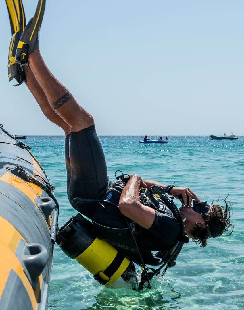 hotel-cormoran-villasimius-sardegna-attività-al-mare-diving